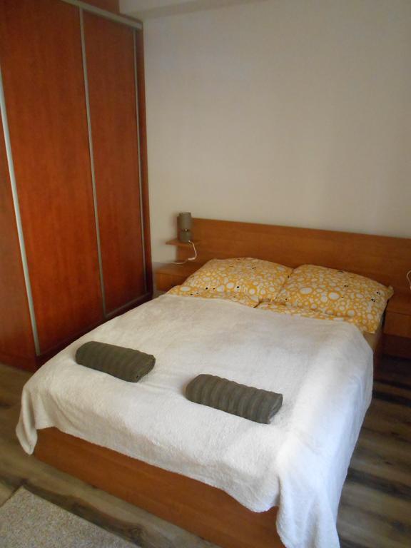 Diofa Vendeghaz Apartment Eger Ngoại thất bức ảnh