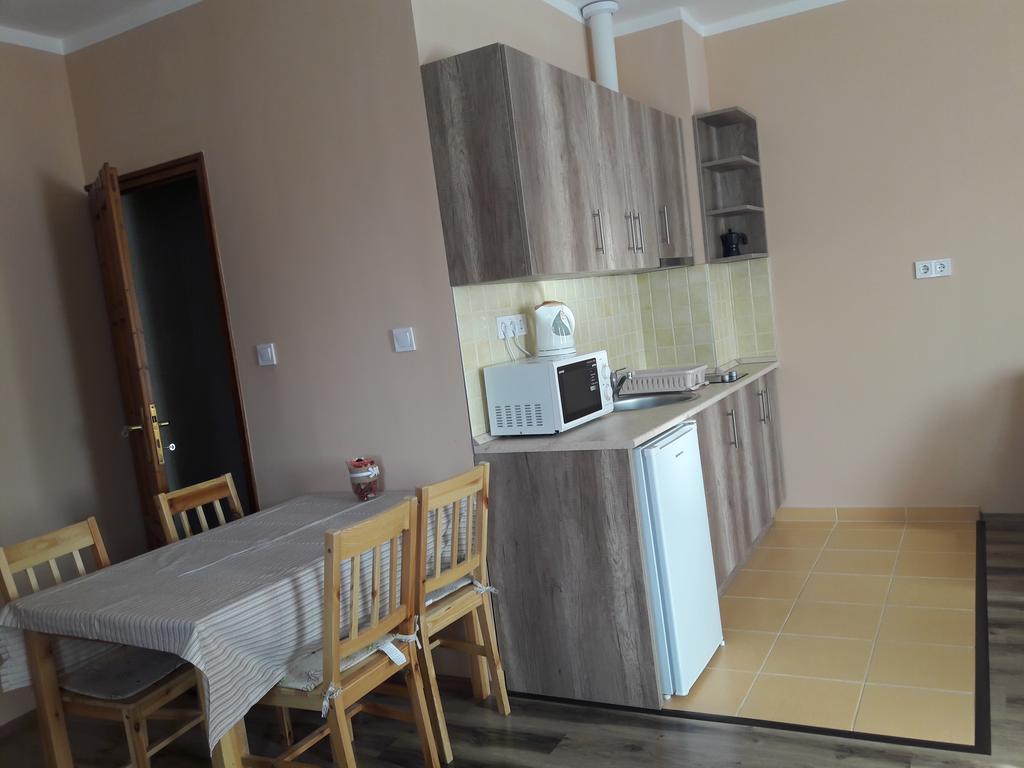 Diofa Vendeghaz Apartment Eger Ngoại thất bức ảnh